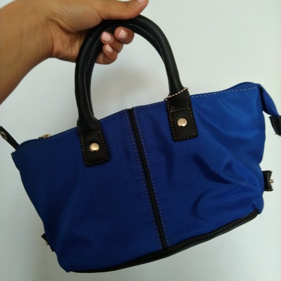 Purse from DENVER HAYES, a brand carried by Mark's. - Picture 5 of 5